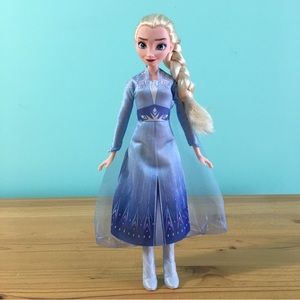 ❄️ New w/o Box “Frozen II” Elsa Doll by Hasbro ❄️